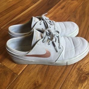 Nike Janoski shoes